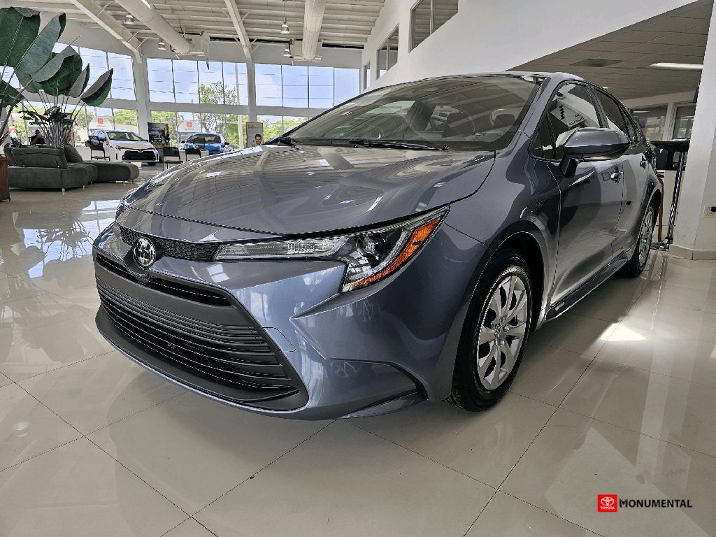 2024 Toyota Corolla LE's photo