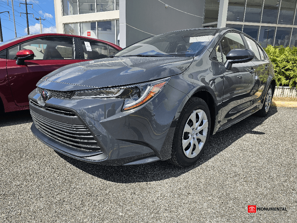 2025 Toyota Corolla LE's photo