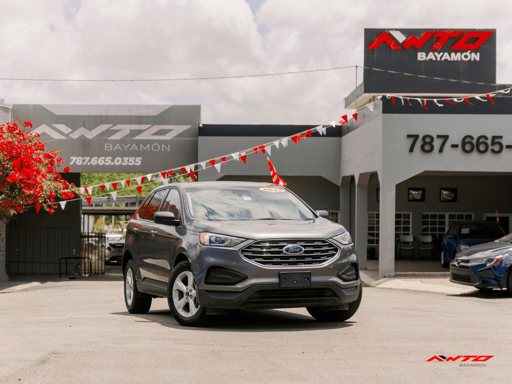 2022 Ford Edge SE's photo