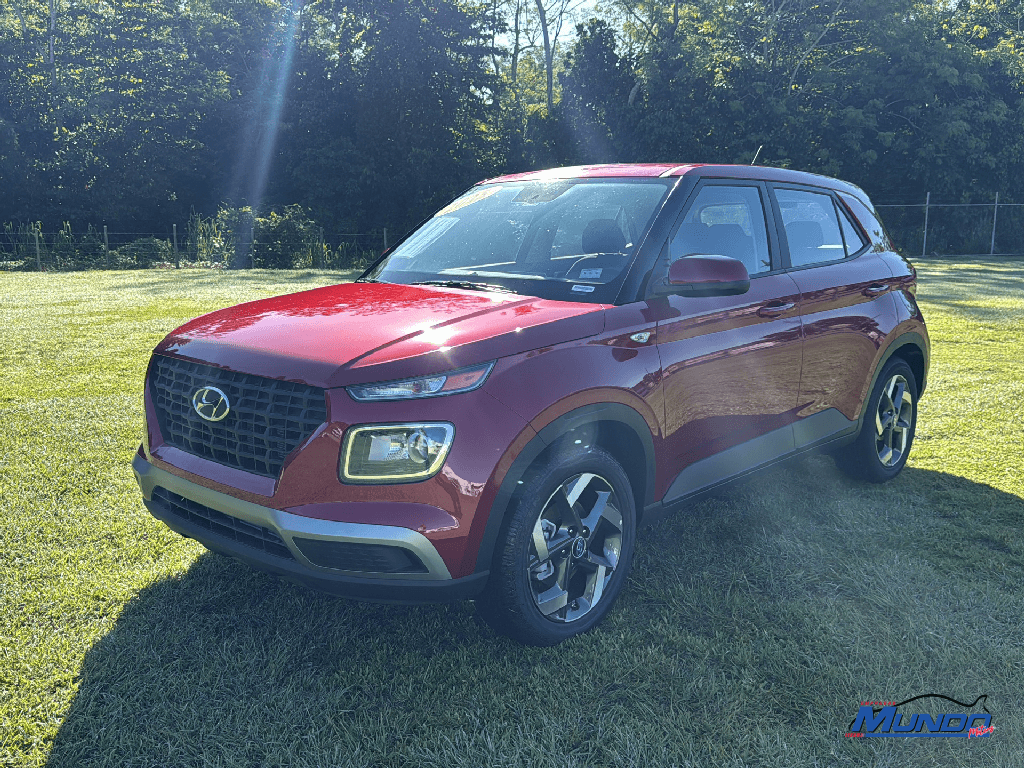 2025 Hyundai Venue SE's photo