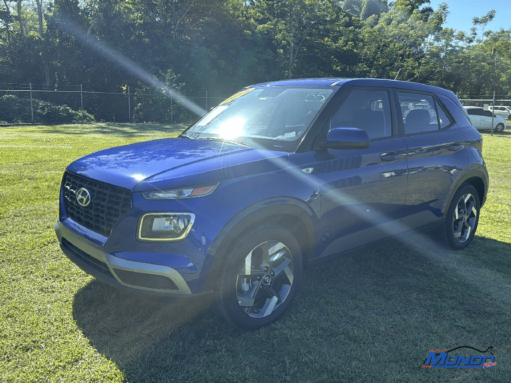 2025 Hyundai Venue SE's photo