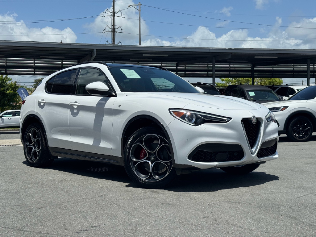 2023 Alfa Romeo Stelvio Ti's photo