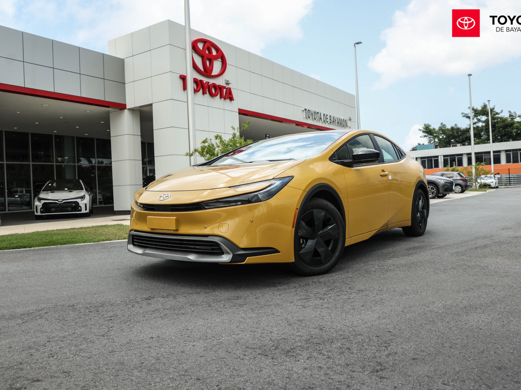 2024 Toyota Prius Prime SE's photo