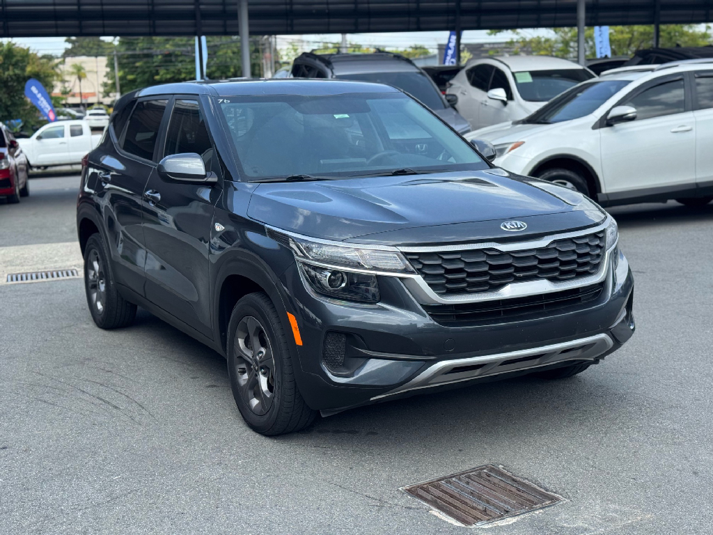 2021 Kia Seltos LX's photo